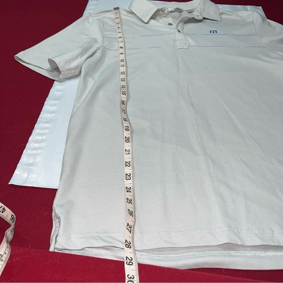 Travis Mathews Light GRAY golf POLO Shirt ALBANY On Sleeve Blue Chest Stripes M - Picture 8 of 15